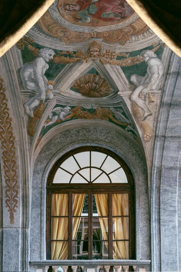 Отель Carafa Di Maddaloni Residenza Di Charme Неаполь Экстерьер фото