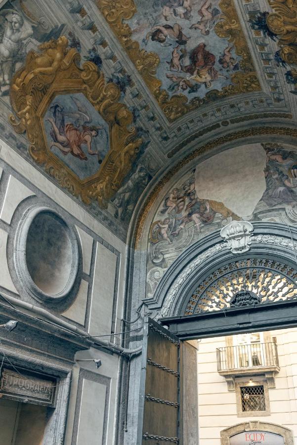 Отель Carafa Di Maddaloni Residenza Di Charme Неаполь Экстерьер фото